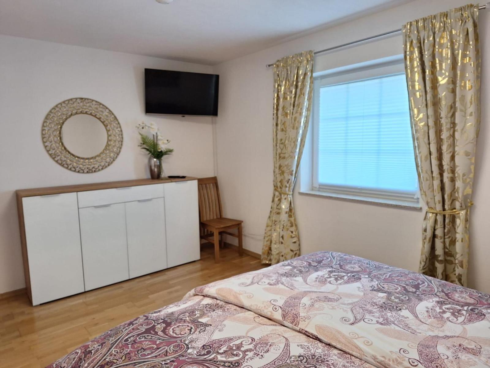 Modern & Gemuetlich Xl Apartment Linden  Bagian luar foto