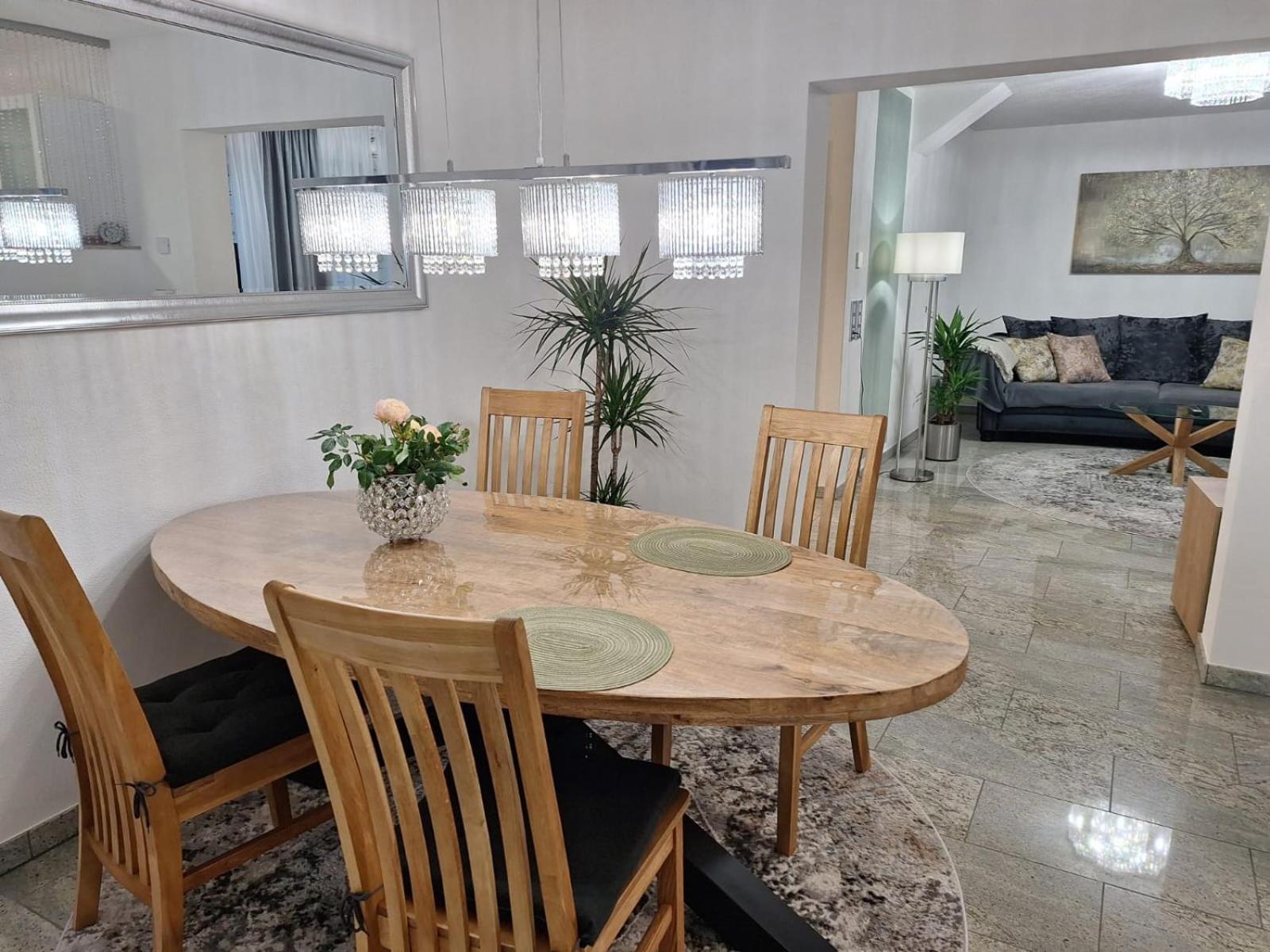 Modern & Gemuetlich Xl Apartment Linden  Bagian luar foto